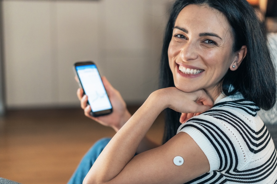 woman with diabetes, blood glucose, manage oral health